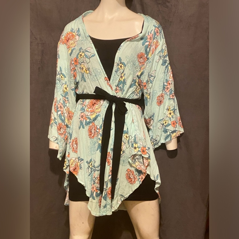 KIMONO STYLE ROBE MEDIUM